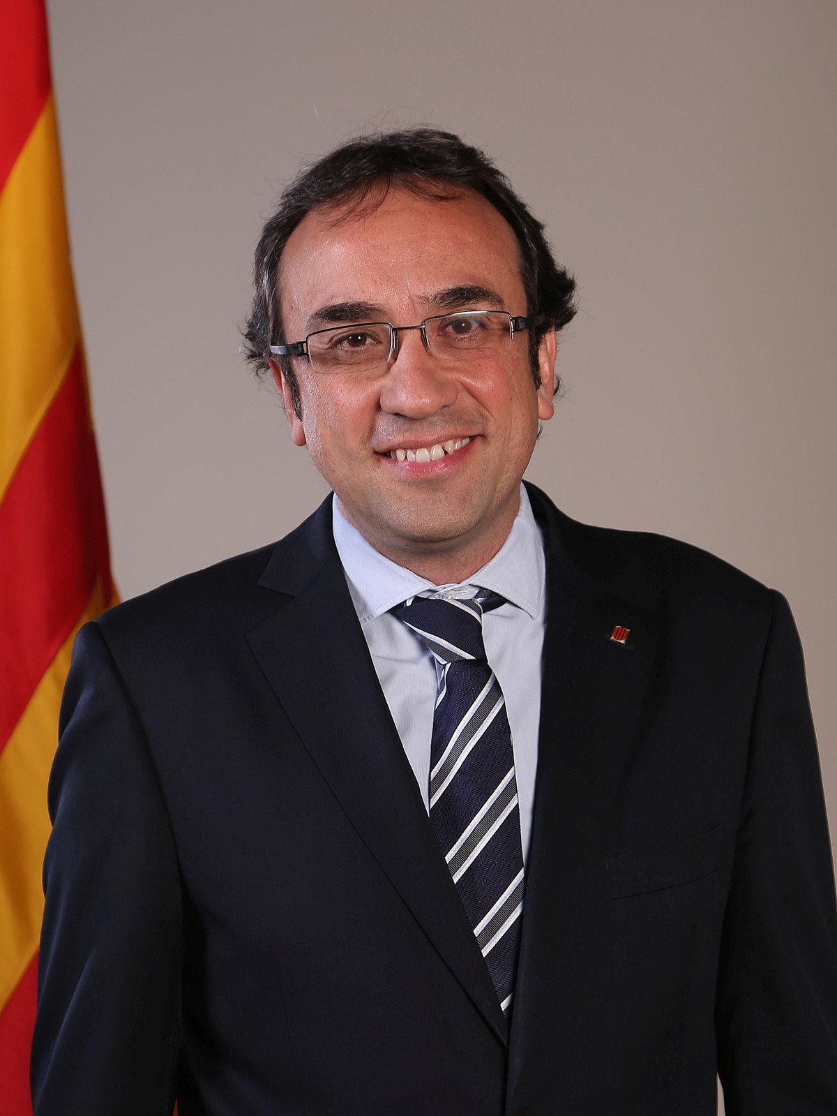 1200px-Retrat_oficial_del_Conseller_de_Territori_i_Sostenibilitat,_Josep_Rull_(cropped)